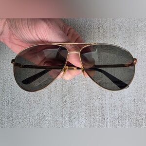 Vintage GUCCI Aviator Sunglasses – Gold Tone Frame – Made in Italy